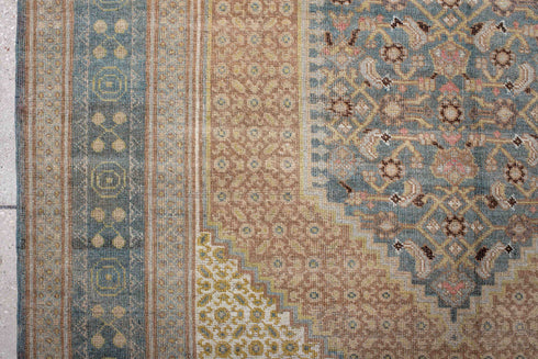 Vintage Sivas Area Rug (5' x 7')
